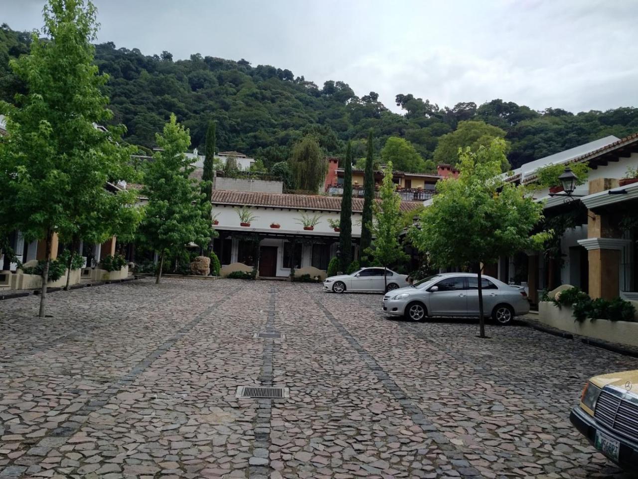 Villas Emekarsa, Antigua ภายนอก รูปภาพ