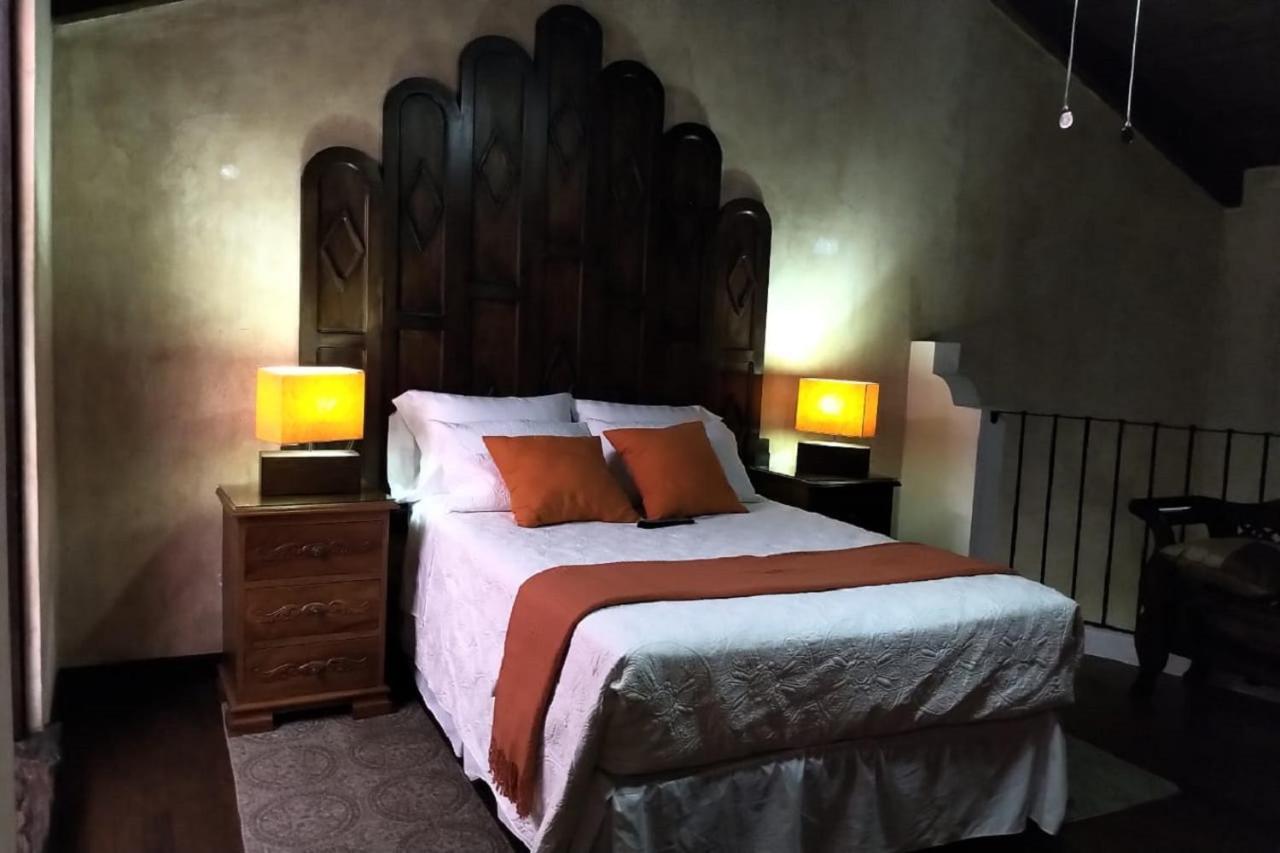 Villas Emekarsa, Antigua ภายนอก รูปภาพ